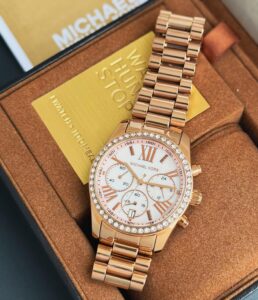 Michael Kors Luxurious Watch for Womens - Image 3