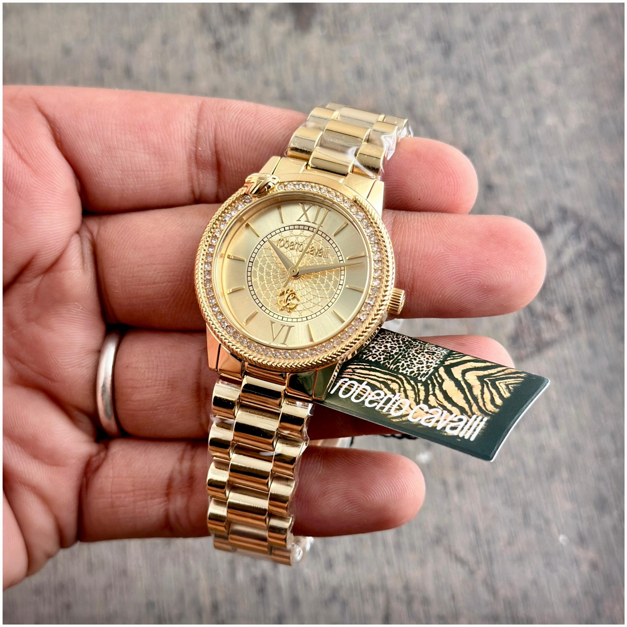 WhatsApp Image 2026-06-09 at 8.41.13 PM (1) Roberto Cavalli Lucente Champagne Gold Dial - Image 1