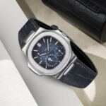 Patek Philippe Nautilus Blue Dial - Image 4