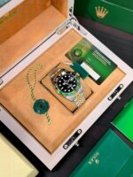 Rolex GMT Black Automatic - Image 4