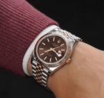 Rolex Oyster Perpetual Silver Automatic - Image 3