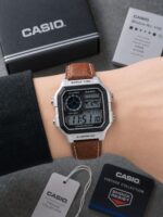 Casio Vintage Analog-Digital Silver Tone - Image 4