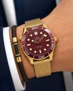 Omega Seamaster Wine Red Wave-Pattern Dial - Image 2