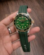 Omega Seamaster Diver Green Dial - Image 2
