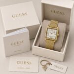Guess Classic Series Gold Mesh Quartz - Image 4