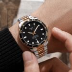 Tissot Seastar Quartz 43mm Black Dial - Image 4