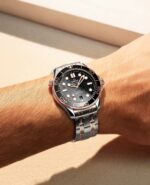 Omega Seamaster Diver Black Dial Automatic - Image 5