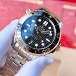 Omega Seamaster Diver Black Dial Automatic - Image 4
