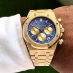 Audemars Piguet Royal Oak Blue Dial Quartz - Image 2