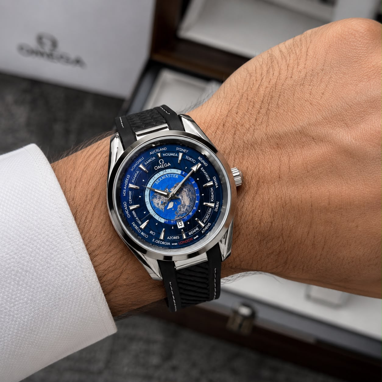 WhatsApp Image 2026-08-22 at 4.00.56 PM Omega Silver-Tone Blue Dial Quartz - Image 1