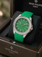 Patek Philippe Aquanaut Green Diamond Dial - Image 2