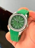 Patek Philippe Aquanaut Green Diamond Dial - Image 3
