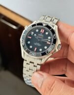 Omega Seamaster Diver Automatic Black Ceramic - Image 4