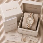 Michael Kors MK6938 silver sunray dial - Image 4