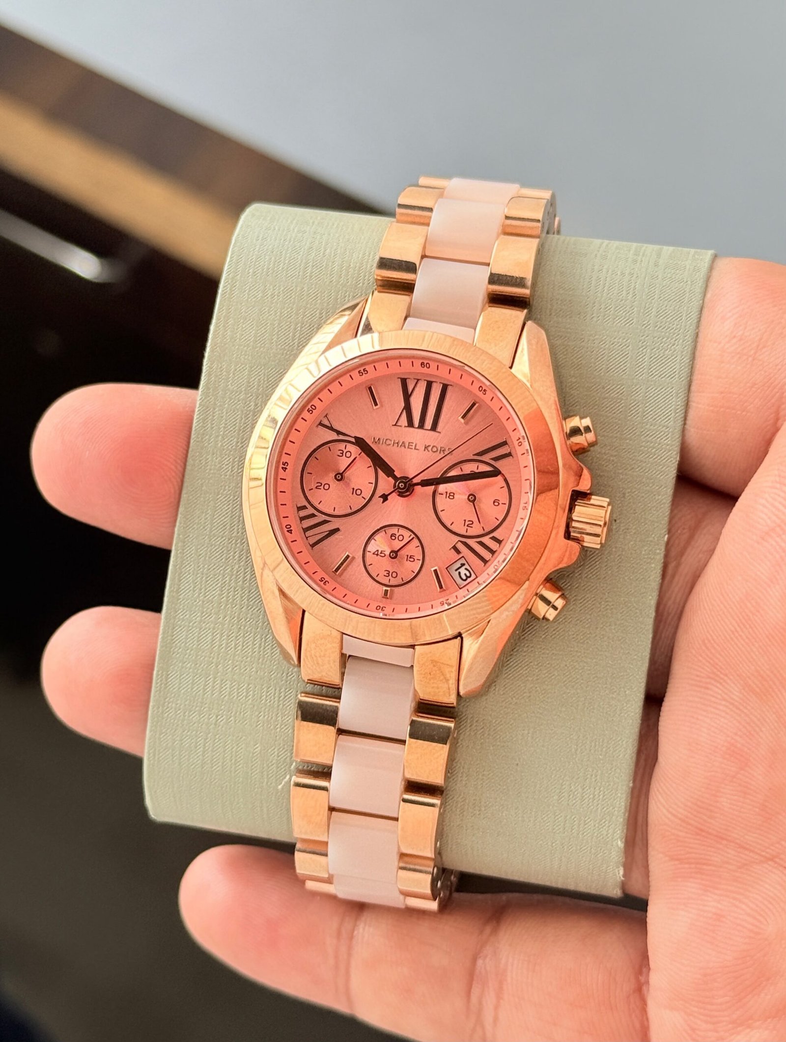 WhatsApp Image 2026-09-04 at 6.19.26 PM (1) Michael Kors Bradshaw Rose Gold Analog - Image 1