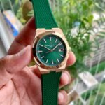 Vacheron Constantin Overseas Green Dial Rose Gold Automatic - Image 4