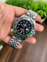 Rolex Submariner Black Dial Analog - Image 4