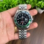 Rolex Submariner Black Dial Analog