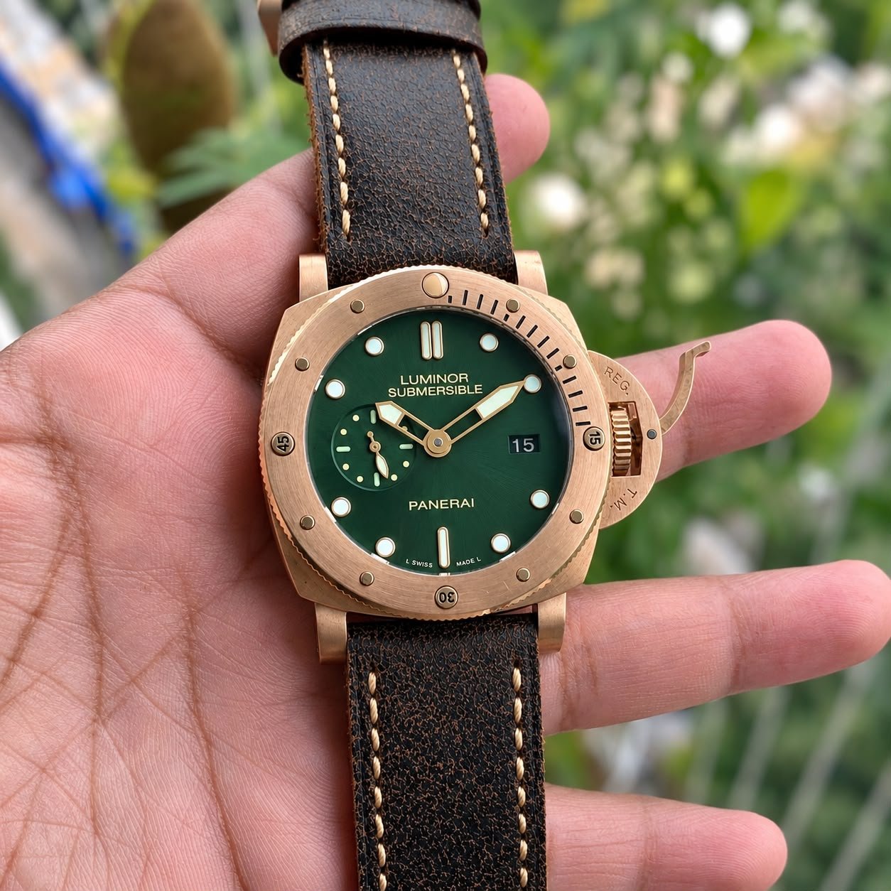 WhatsApp Image 2026-09-30 at 10.06.38 PM (1) Luminor Panerai Submersible Green Dial - Image 1
