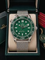 Omega Seamaster Silver Green Dial Automatic - Image 2