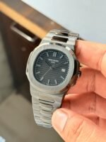 Patek Philippe Nautilus 42mm Black Dial - Image 2