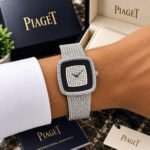 Piaget Crystal Black Dial Silver Tone - Image 3