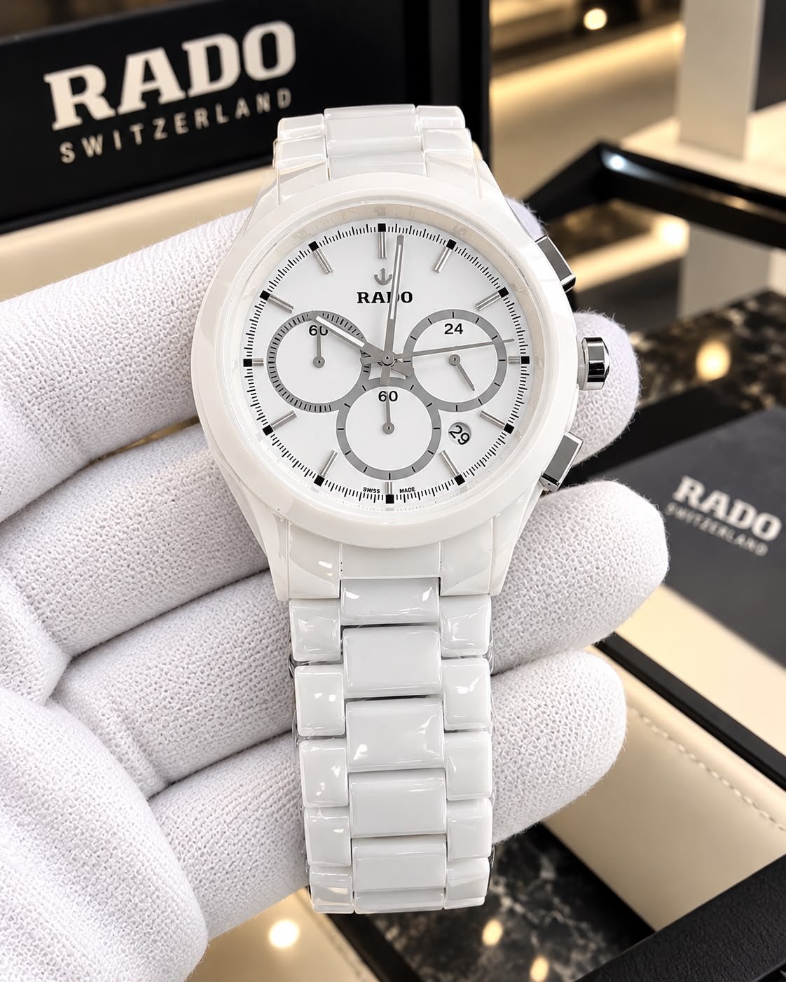 Rado White Round Ceramic Quartz
